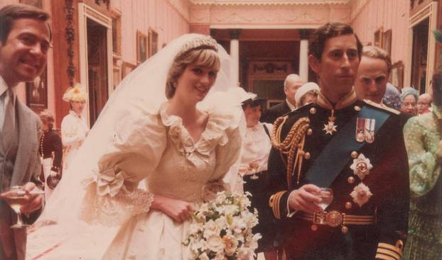 A collection of unpublished photos from the wedding of Princess Diana and Prince Charles at Buckingham Palace (1981)