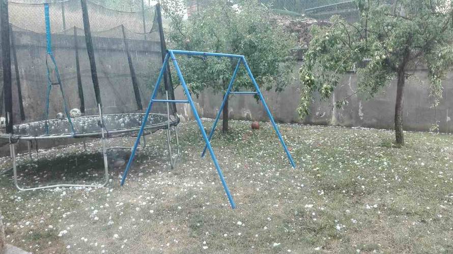 Počelo nevrijeme: U Mariji Bistrici tuča kao golf loptice