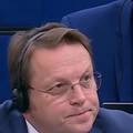 Pogledajte lice EU povjerenika kada mu je Bosanac rekao da Hrvatska ne&cacute;e biti smetli&scaron;te