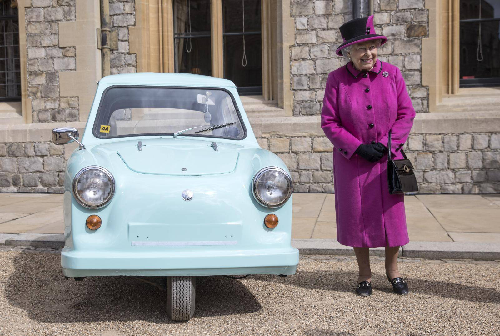 Queen hosts 40th anniversary of Motability