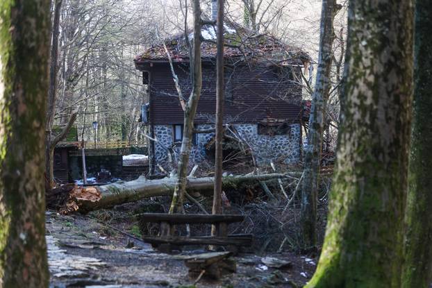 24sata Zagreb: U nevremenu oštećeno izletište Kraljičin zdenac