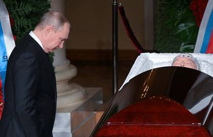 Putin se poklonio radikalu koji je surađivao s ratnim zločincem Arkanom i vrijeđao Hrvatsku