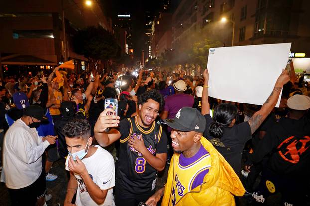 NBA: Los Angeles Lakers-Watch Party