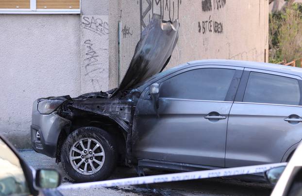 Tijekom noći u Splitu izgorjelo osobno vozilo