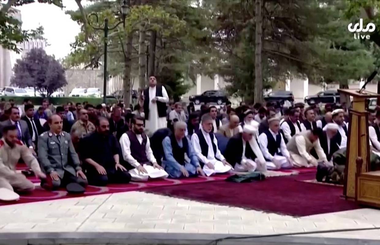 Kabul: Tijekom molitve pale rakete uz predsjedničku palaču