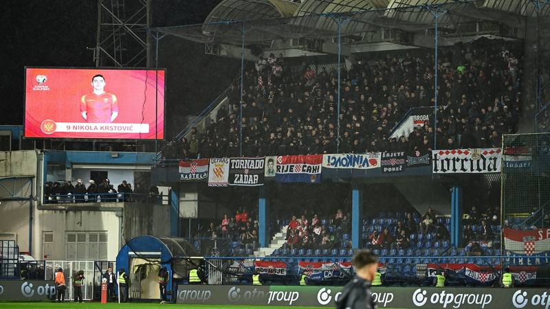 FOTO Crnogorci na 'Lijepu našu' zapljeskali, Hrvati skandirali 'ubij Srbina' i 'Za dom spremni'