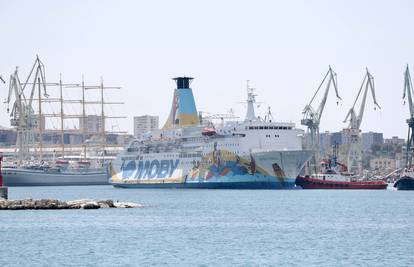 Plenković o brodu s azbestom: Državni inspektorat će reagirati