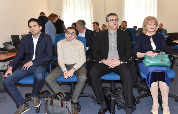 Zagreb: Po?elo su?enje Šoli, sinovima, dr. Paladinu i ostalima optuženima u aferi Kaba