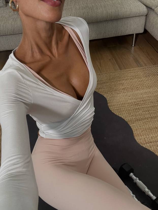 FOTO Nije sve o fitnessu! Ash objašnjava kako imati lijepo tijelo bez nezdravih metoda