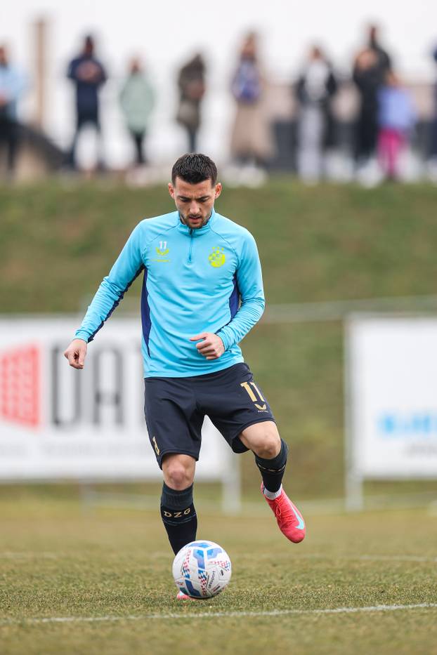 Bjelovar i Dinamo sastali se u osmini finala Hrvatskog nogometnog kupa, zagrijavanje