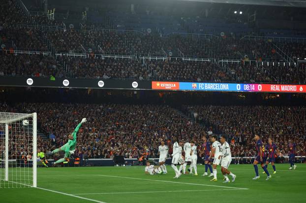 LaLiga - FC Barcelona v Real Madrid