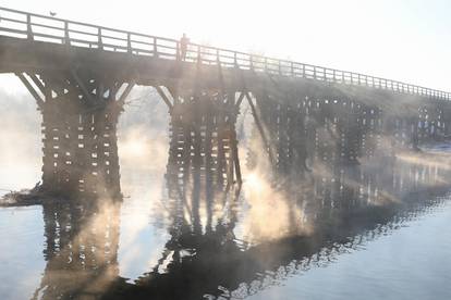 Karlovac uz rijeku Koranu na hladnih -11 stupnjeva