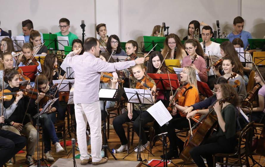 Prvi djecji simfonijski orkestar