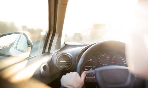 Zbog nekih stvari koje radimo dok vozimo, nesvjesno si uni&scaron;tavamo automobil