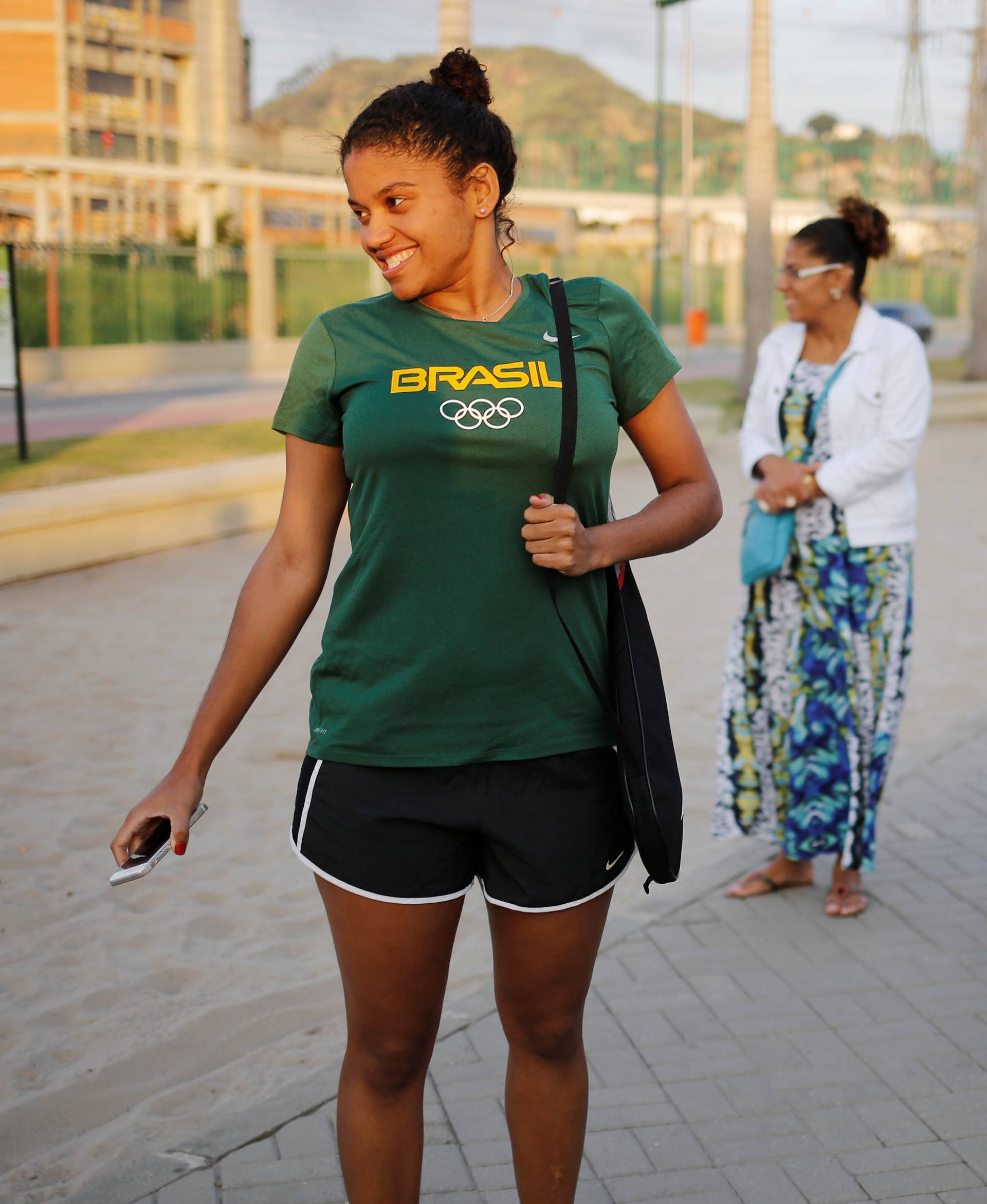 2016 Rio Olympics: Rio sisters: from violence to the Olympics
