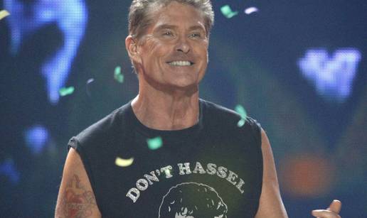 Hasselhoff u boksericama na bini zavodljivo vrtio bokovima