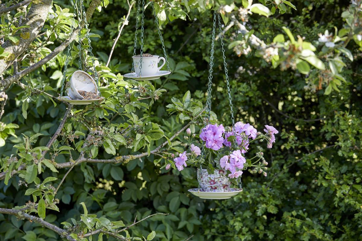 Uradi sam: viseće košare s pelargonijama