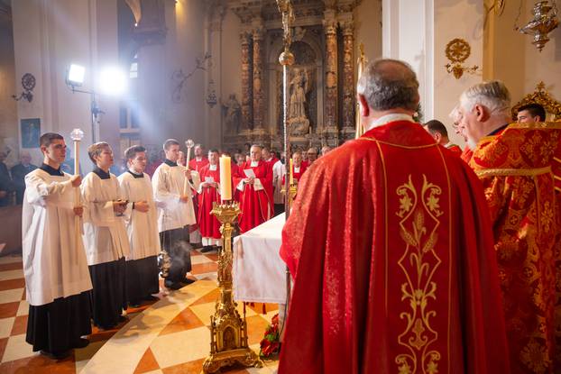 Dubrovnik: Predsjednica i premijer na misi u katedrali Velike Gospe