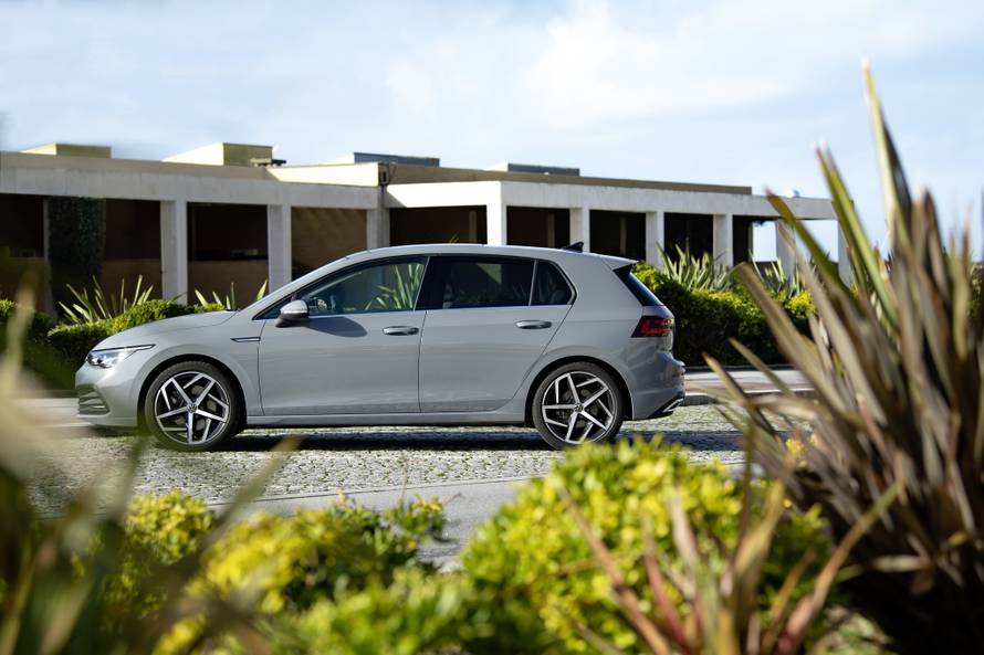 Među prvima na svijetu vozili smo revolucionarni VW Golf 8