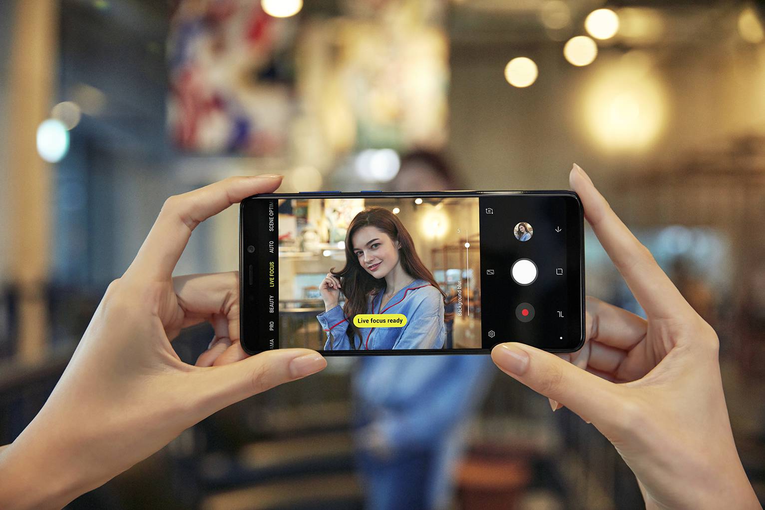 Da se nađe: Samsungov novi telefon dobio čak četiri kamere
