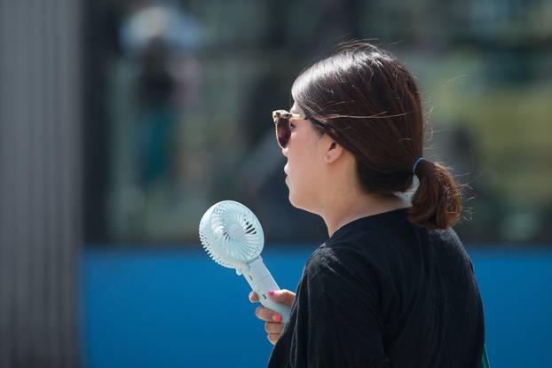 Zagreb: Visoke temperature jedne tjeraju u hlad, dok drugi ne mare za upozorenja 