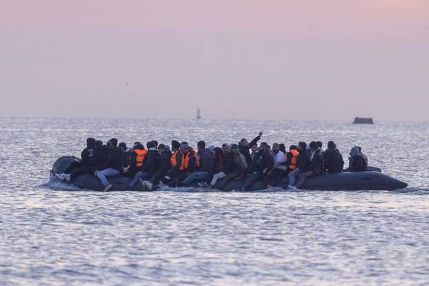 Migranti se pripremaju za prelazak La Manchea