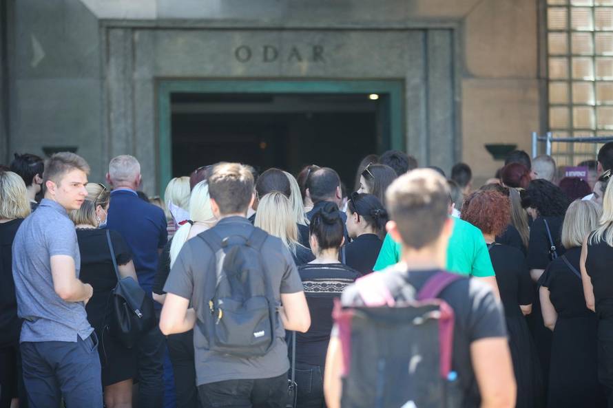 Prijatelji i obitelj oprostili se od tragično preminule studentice