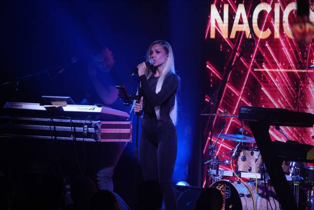 Beograd: Nastup Breskvice u restoranu Nacionalna klasa