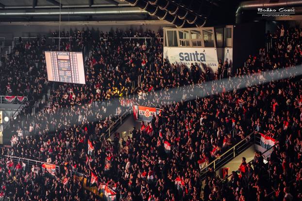 FOTO Višnjik je potpuno 'gorio'! Pogledajte kako je Thompson dvaput 'digao' Zadar na noge...