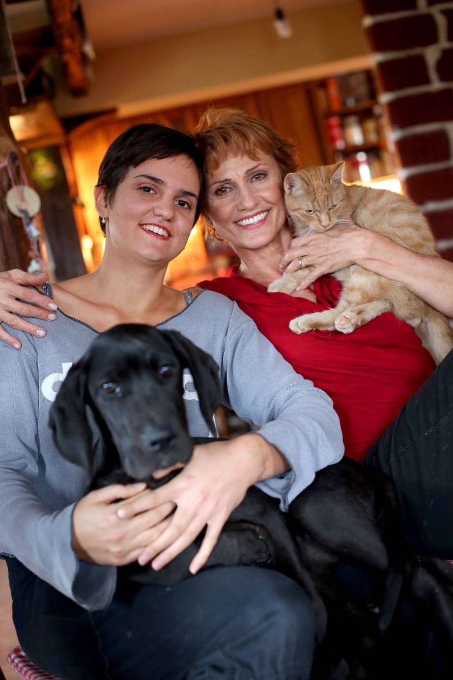 Almira Osmanović i njezina kći Sara