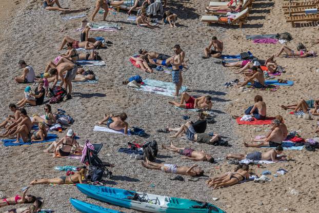 Dubrovčani uživaju u babljem ljetu