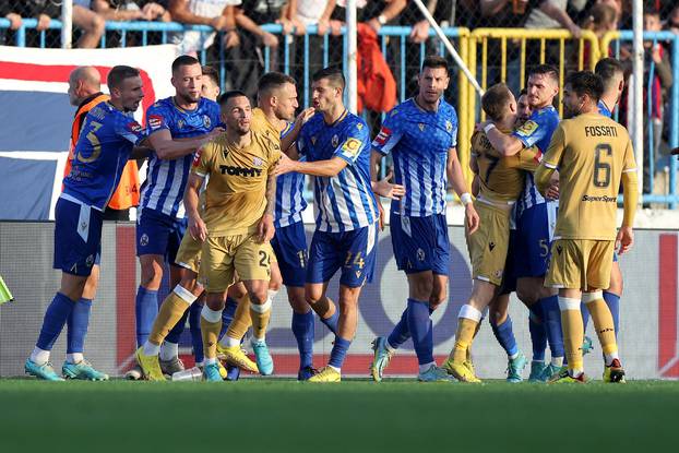 Zagreb: Tučnjava na igrača na utakmici Lokomotiva - Hajduk, Mikanović je gurnuo Stojkovića 