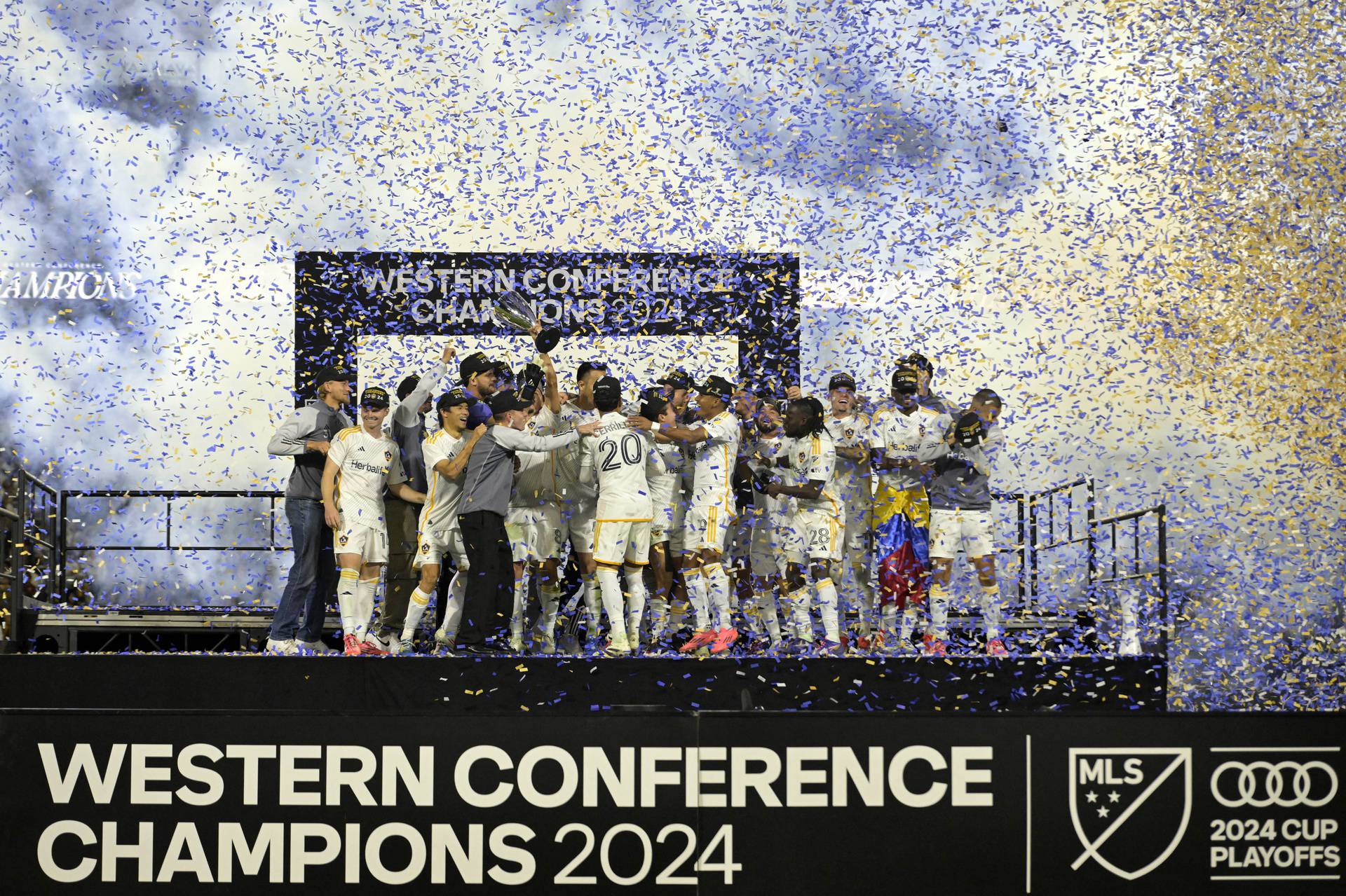 MLS: MLS Cup Playoffs-Western Conference Final-Seattle Sounders FC at LA Galaxy