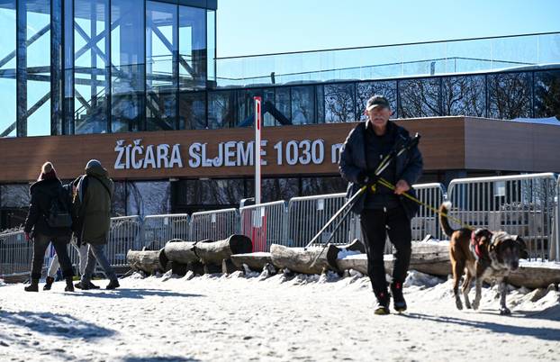 Sunčano novogodišnje jutro na Sljemenu