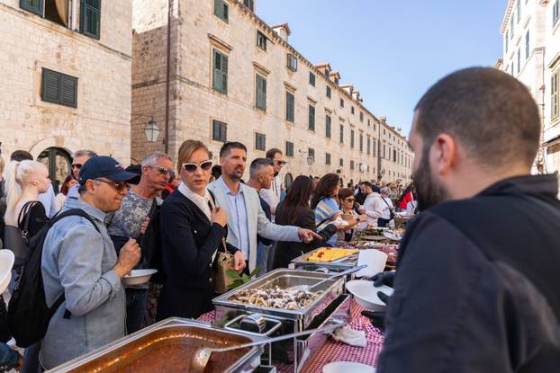Dubrovnik: Tradicionalna Dubrovačka trpeza na Stradunu