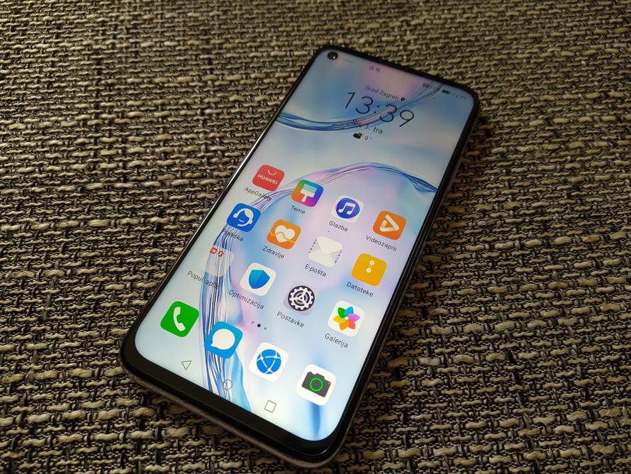 Sjajna kamera za nisku cijenu: Isprobali smo Huawei P40 Lite