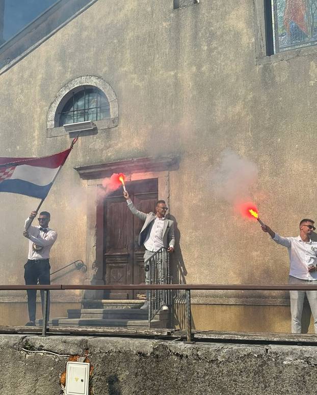 FOTO Oženio se Istrin ljepotan! Na svadbu miljenika navijača došli i suigrači, evo kako je bilo