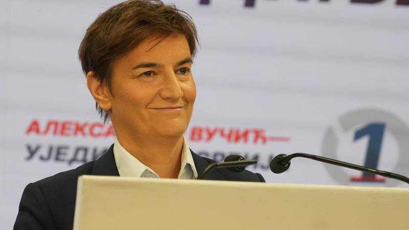 Brnabić o poraženom Vučiću: Tu je, nitko nije nigdje pobjegao...