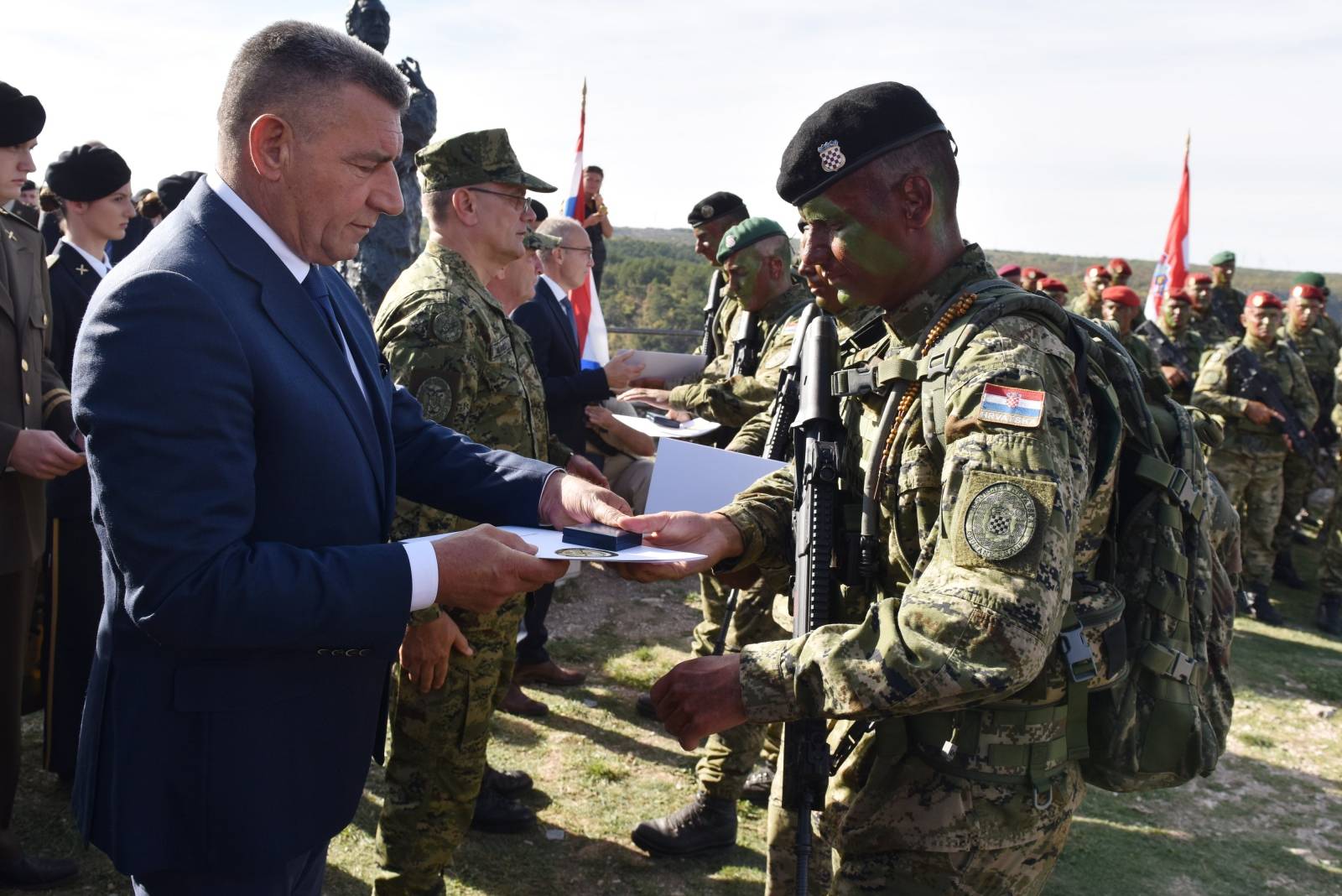 Knin: ZavrÅ¡na sveÄanost 1. naraÅ¡taja polaznika SrediÅ¡ta za razvoj voÄa