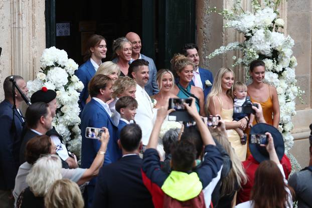 ARHIVA - 2024. Dubrovnik: Vjenčanje Nicole Artukovich i Liama Stewarta u crkvi sv.Ignacija