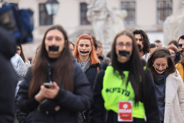 U Osijeku organiziran studentski prosvjed zbog nasilja profesora nad studentima Akademije za umjetnost i kulturu