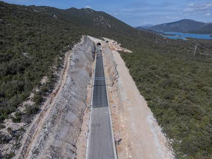 Ston: Pogled iz zraka na pristupne ceste kod Pelješkog mosta