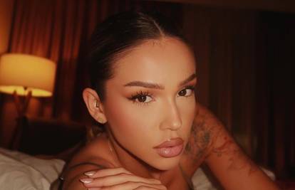 Srpskoj pjevačici nisu dopustili ulazak na Kosovo. Otkazala je koncert: 'Nećemo pjevati skupa'