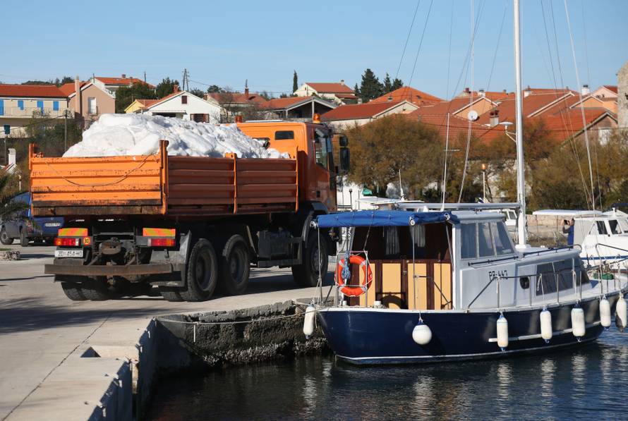 Skijaški spektakl uz more: Iška kraljica privukla je stotine ljudi