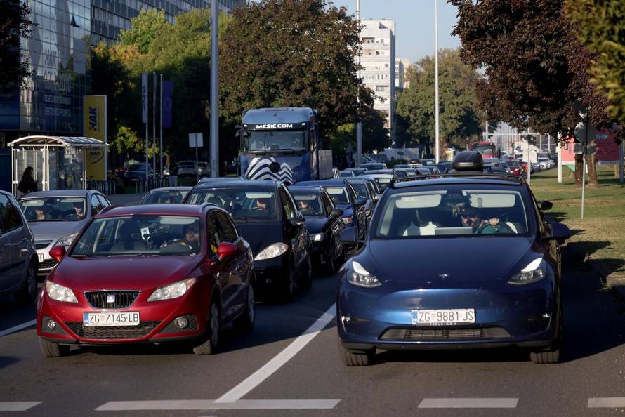 Zagreb: Novi Zagreb tijekom drugog dana štrajka radnika Zagrebačkog holdinga