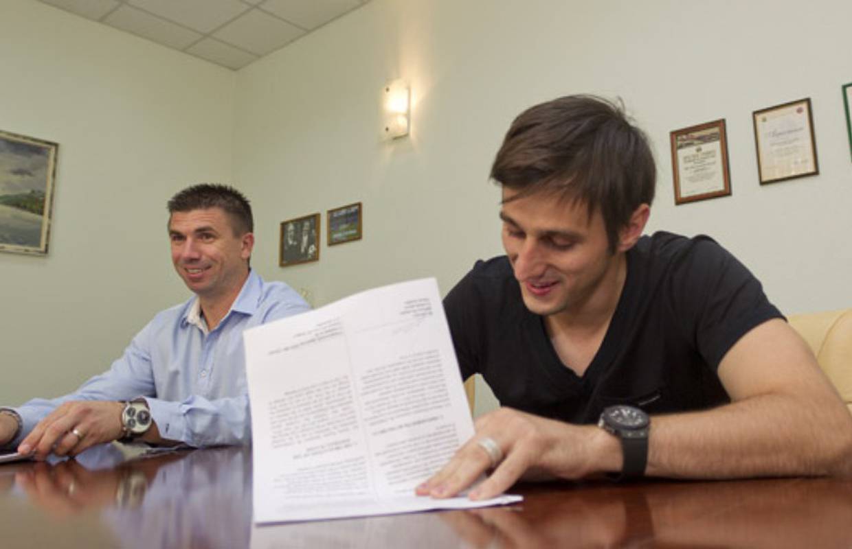 Kalinić je potpisao za Dnjipro: Pregovori su bili iscrpljujući...