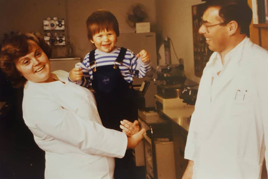 Čudotvorci: Tisućama ljudi su pomogli da postanu roditelji