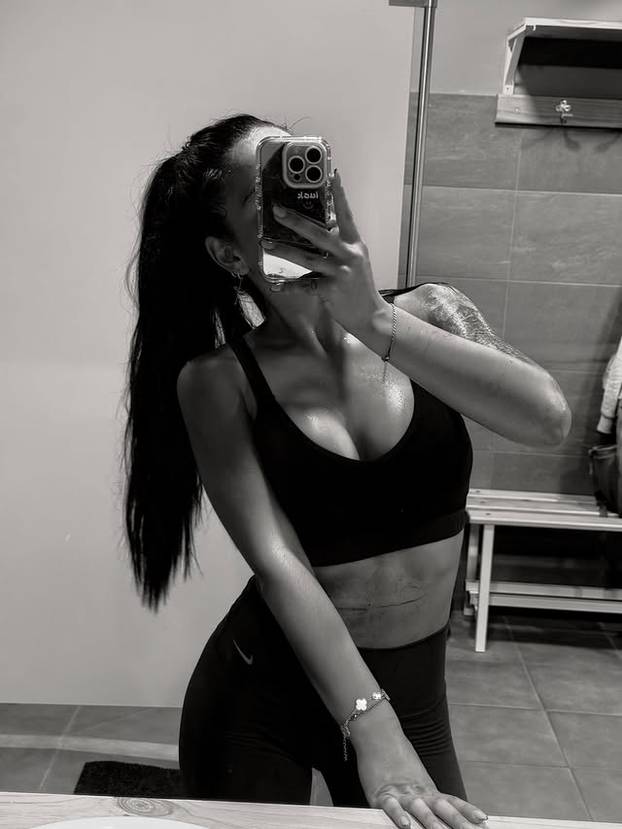 FOTO KAKVE LJEPOTICE! Ima li Španjolska najljepše WAGS-ice? Evo koga ljube Olmo i društvo...