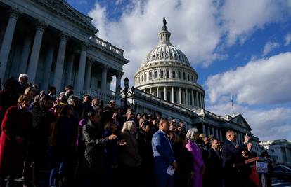 Stiže li kraj najdulje blokade? Američki Kongres na glasanju