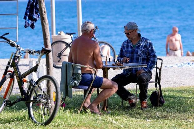 Zadar: Praznik rada na plaži Kolovare